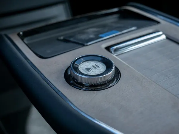 Volvo EX90 - Photo 48