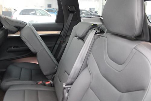 Volvo EX90 - Photo 16
