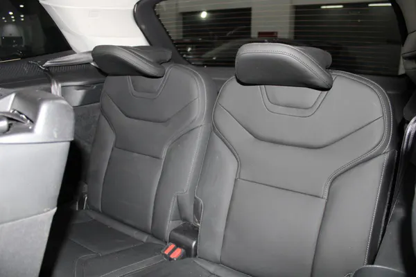Volvo EX90 - Photo 17