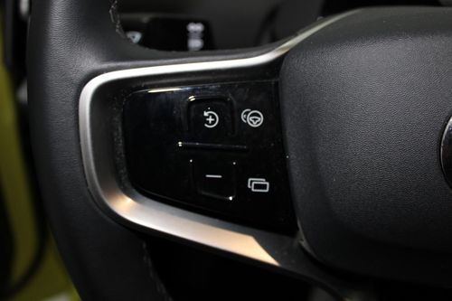 Volvo EX30 - Photo 17