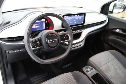 Fiat 500e C - Photo 11