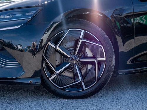 BYD Seal - Photo 3