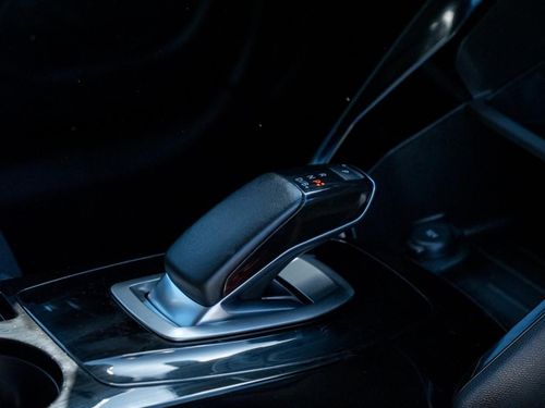 Peugeot e-2008 - Photo 18