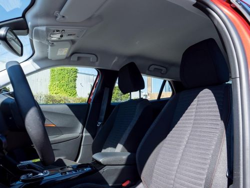 Peugeot e-2008 - Photo 22