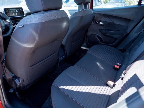 Peugeot e-2008 - Photo 23