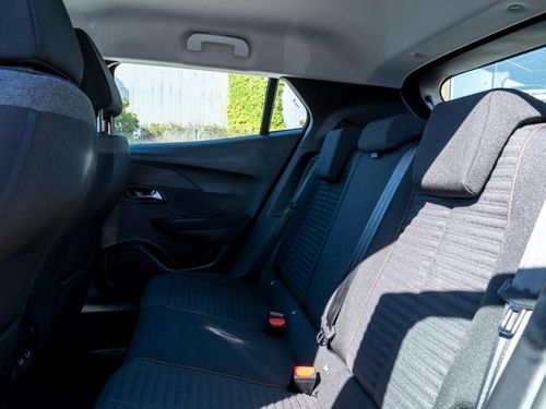 Peugeot e-2008 - Photo 24