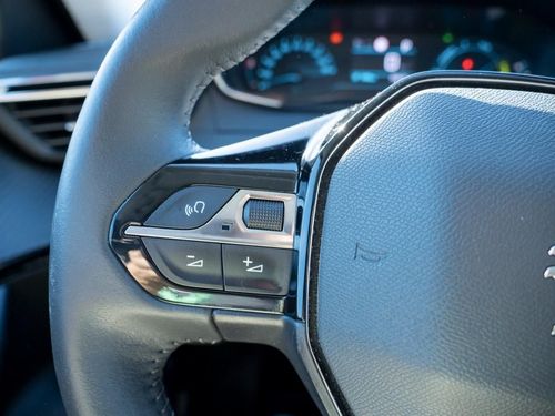 Peugeot e-2008 - Photo 28