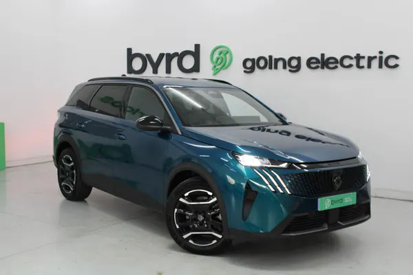 Peugeot E-5008 - Photo 2