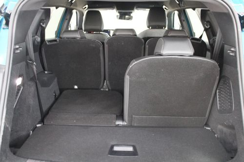 Peugeot E-5008 - Photo 9