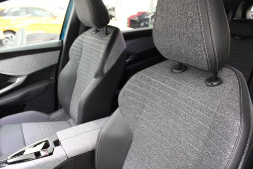 Peugeot E-5008 - Photo 12