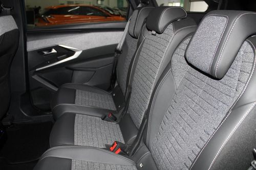 Peugeot E-5008 - Photo 14