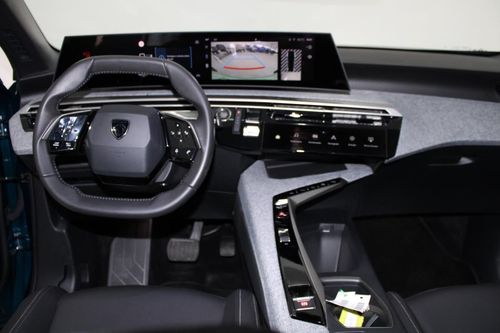 Peugeot E-5008 - Photo 17