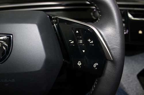 Peugeot E-5008 - Photo 19