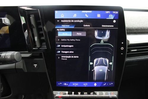 Renault Mégane E-Tech - Photo 24
