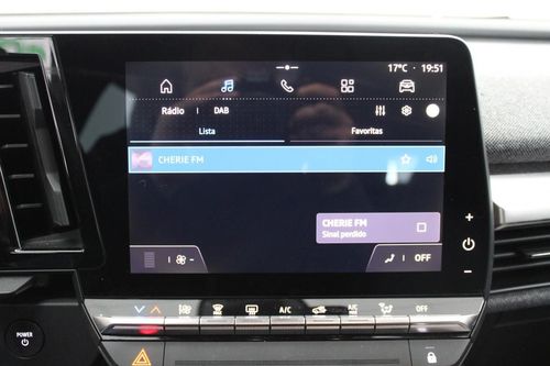 Renault Mégane E-Tech - Photo 24