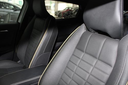 Renault Mégane E-Tech - Photo 11