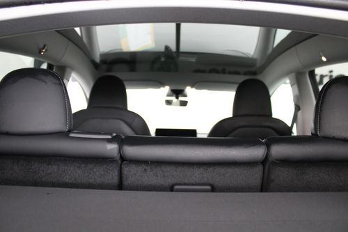 Tesla Model Y - Photo 10