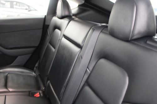 Tesla Model Y - Photo 15