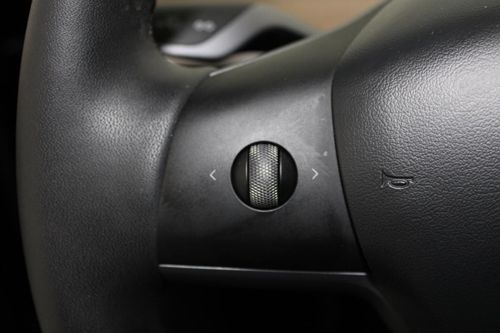 Tesla Model Y - Photo 17