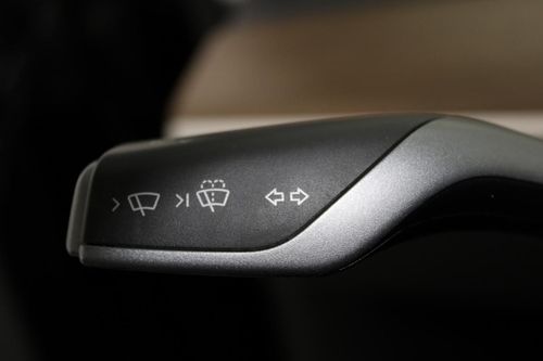 Tesla Model Y - Photo 18