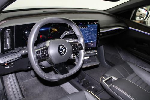 Renault Mégane E-Tech - Photo 12