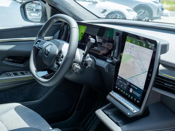 Renault Scénic E-Tech - Photo 18