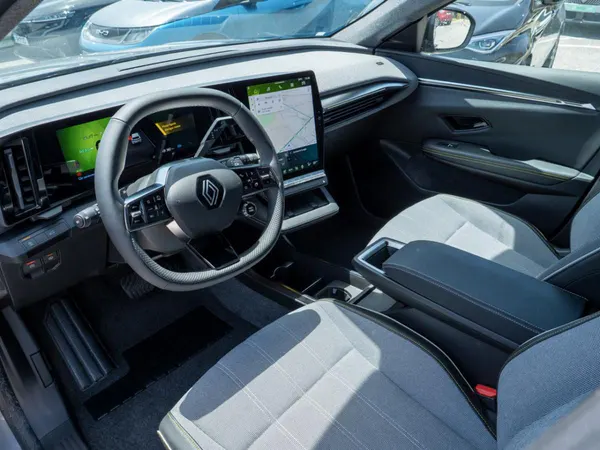 Renault Scénic E-Tech - Photo 21