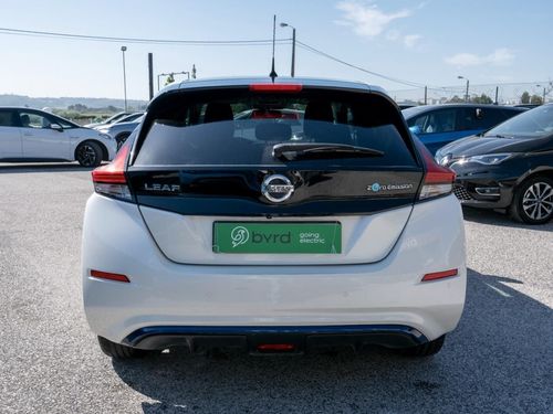 Nissan Leaf - Photo 10