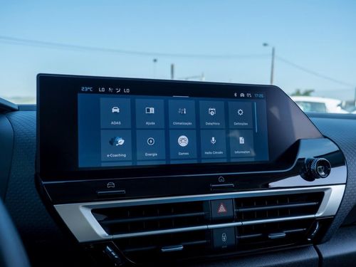 Citroen e-C4 X - Photo 31