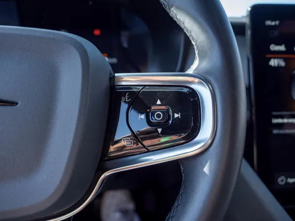 Polestar 2 - Photo 33