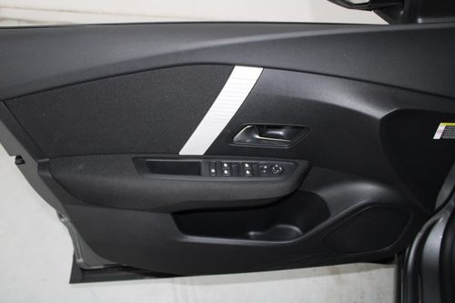 Citroen e-C4 X - Photo 9