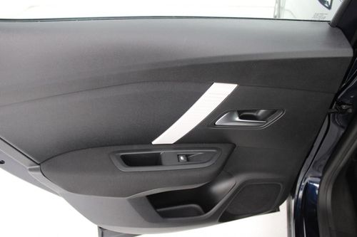 Citroen e-C4 X - Photo 12