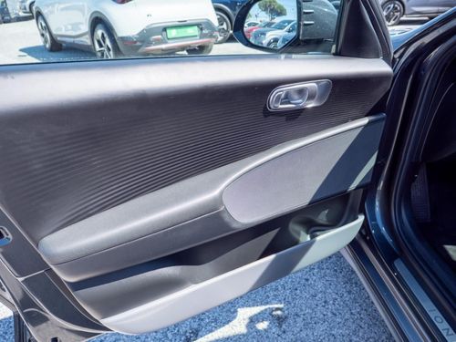 Hyundai Ioniq 6 - Photo 23