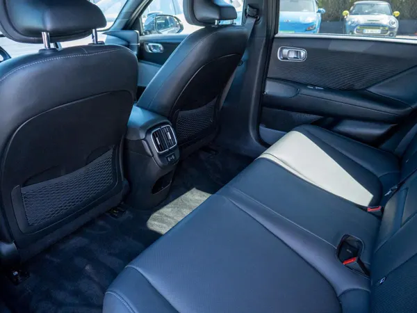 Hyundai Ioniq 6 - Photo 25