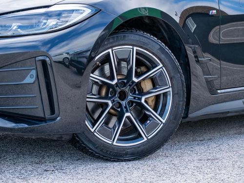 BMW i4 - Photo 3
