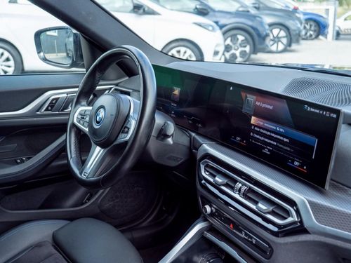 BMW i4 - Photo 18