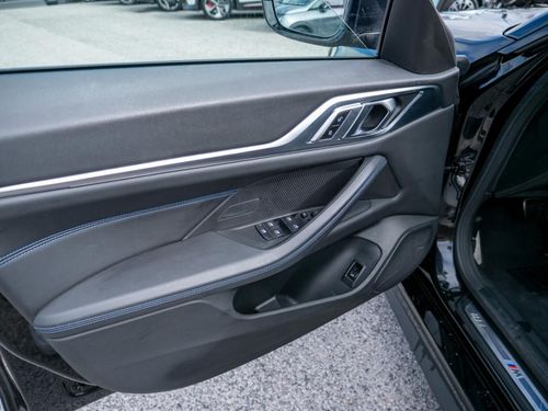 BMW i4 - Photo 21