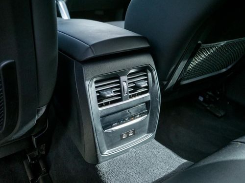 BMW i4 - Photo 29