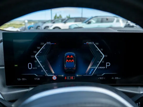 BMW i4 - Photo 32