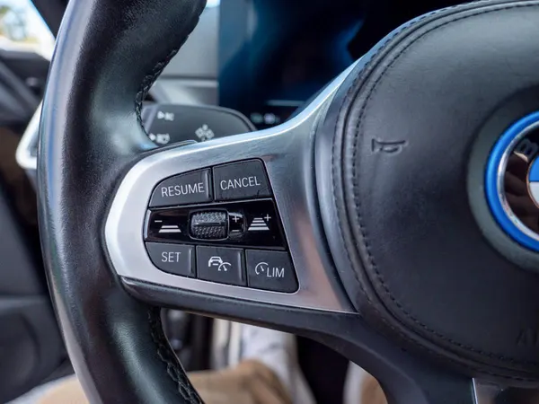 BMW i4 - Photo 30