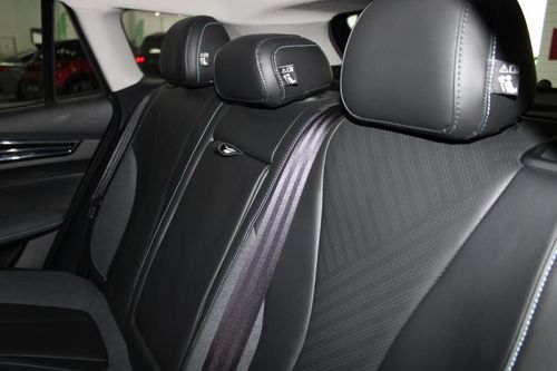 MG MG5 - Photo 13