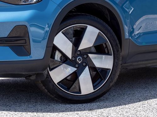 Volvo XC 40 - Photo 3