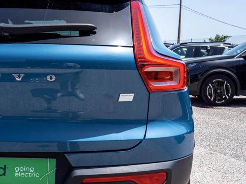 Volvo XC 40 - Photo 12