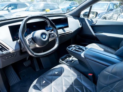 BMW iX - Photo 23