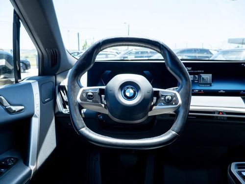 BMW iX - Photo 31