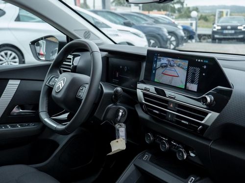 Citroen e-C4 X - Photo 17