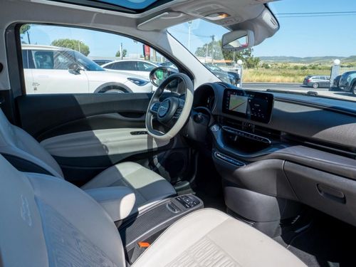 Fiat 500e - Photo 17