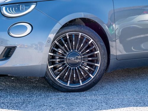 Fiat 500e - Photo 3