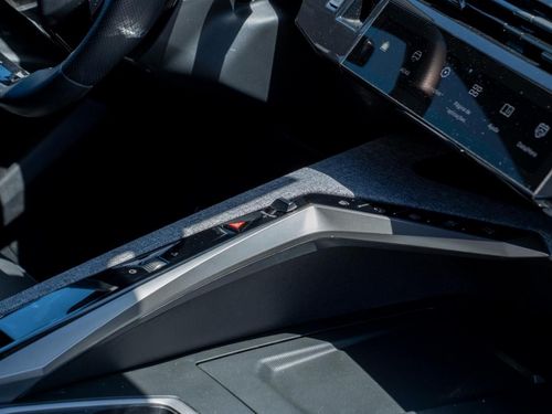 Peugeot E-3008 - Photo 19