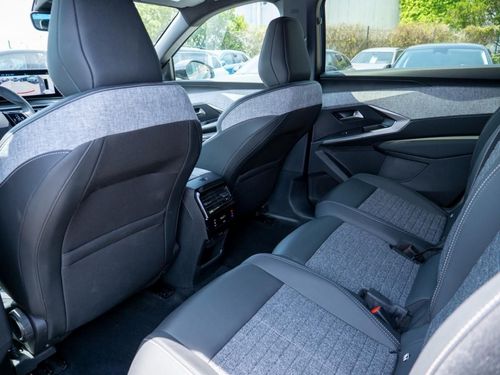 Peugeot E-5008 - Photo 25